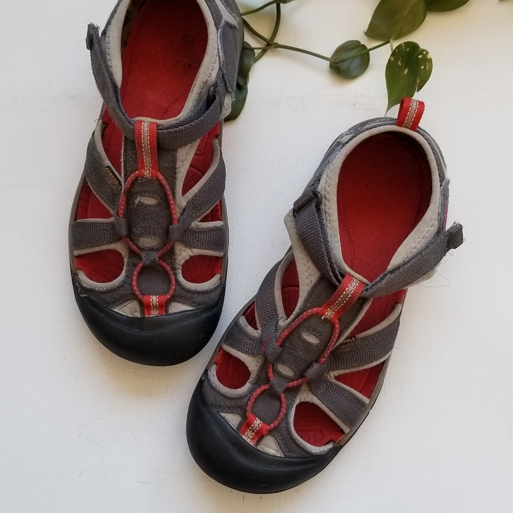 Keen | Gray and Red Hiking Sandals